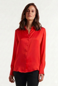 FOREVER NEW - Eva satin shirt - Red! 16