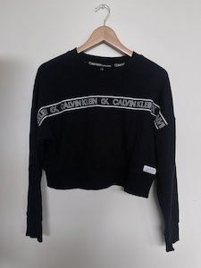 Hoodies Crewnecks: Calvin Klein Crop Crew - Size S