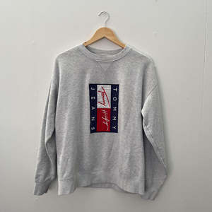 Tommy Hilfiger Crewneck - Size M