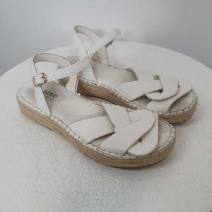 Seed Shoes - Size 24