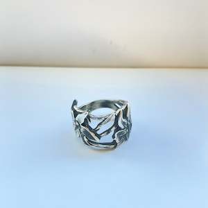 Wallace Sutherland: NZ Bush Orchid Ring