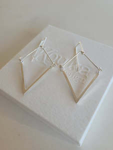 Kouka Design: Silver Diamond Shape Earrings