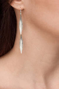 Kiri Schumacher: Karohirohi Earrings Long | sterling silver