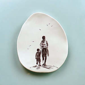 Home Living Auto: ‘Family' Ceramic Plaque