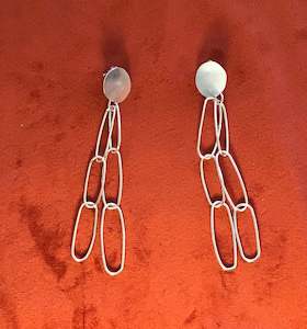 Kay Van Dyk: Chain Earrings