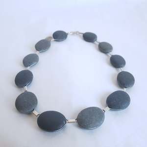 Maike Bartledres: Twelve Pebble Necklace