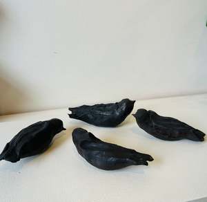 Melanie Drewery: Sitting Bird Sculpture