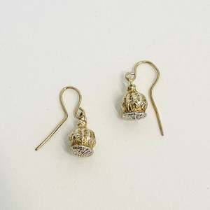 Zoe Buchanan: Poppy seed head Earrings