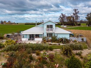 Products: Location, Land, Irrigation, Living, Options