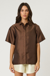 REMAIN Sutton Shirt - Cola