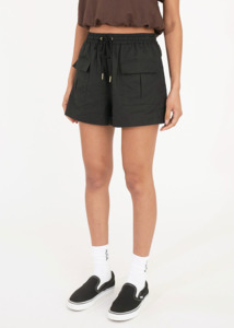 Womens Shorts: HUFFER Lin-In Skipper Short - Black