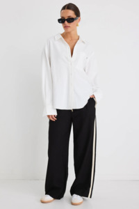 Womens: STORIES BE TOLD Signature Oxford Oversized Shirt - Ivory