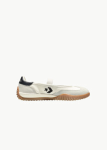 CONVERSE ALL STAR Run Star Trainer Ballet Flat - Egret/Black/Gum