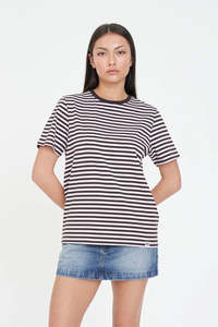 Huffer: HUFFER Alex Stripe Classic Tee - Petal / Chocolate