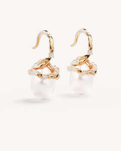 By Charlotte: BY CHARLOTTE Dive into Serenity Pearl Earrings - 18K Gold Vermeil