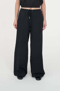 Womens: HUFFER Lin-in Sabine Pant - Black