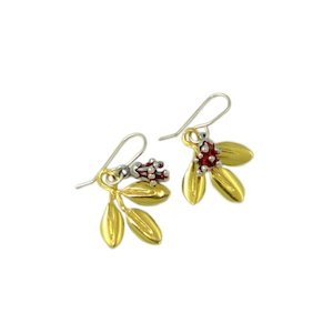Jewellery Nz Earrings Redmanuka 1: Pōhutukawa Bud and Gold Leaf Earrings