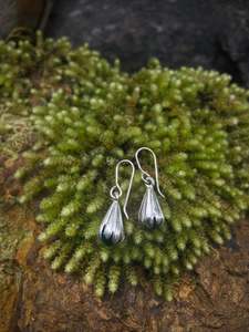 Jewellery Nz Earrings Redmanuka 1: Emerald Blossom Silver earrings | silver earrings | nz jewellery