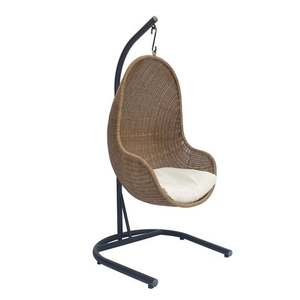 Outdoor Furniture: Rattan Pod Chair