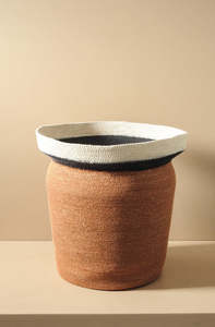 Accessories: Contenere Tan Basket Medium