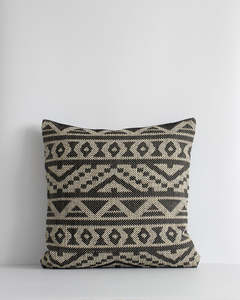 Outdoor Cushions: Sifiso Black/Taupe