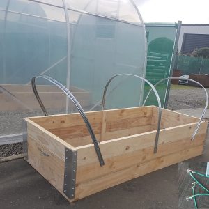 Raised gardens 980mm wide