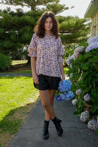 Leo Be: Leo+Be Water Bearer top