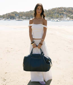 Black Caviar: Black Caviar Como Travel Weekender Bag