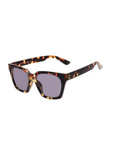 Accessories 1: Daily Eyewear Sun 10am