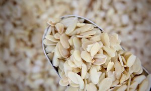 Christmas Baking Essentials: Sliced Almonds