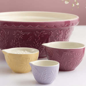 Bakeware Enamelware: In The Meadow Set 3 Measuring Cups