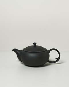 Kitchenwares: Flat Japanese Teapot with Back Handle