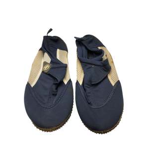 Rock and Reef Walking Shoes -42
