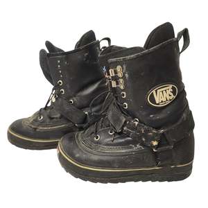 Snowboard Boots: Vans Snowboard Boots — US Men’s 7 / EU 40