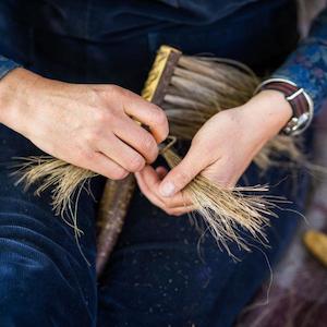 Workshops Otautahi: Hand brush (Ōtautahi)