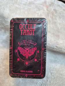 Tarot Cards: Occult Tarot Tin Edition - Travis McHenry