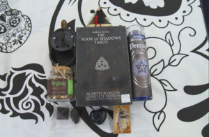 The Book of SHADOWS TAROT