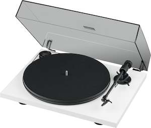 Turntables: PROJECT PRIMARY E WHITE TURNTABLE 2ND HAND