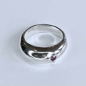 Art 1: BEBE MAE - ORB RING RUBY *NEW*