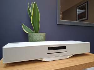 Cd Players: LG CM3430W MICRO HIFI SYSTEM-2ND HAND