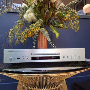 Cd Players: YAMAHA CD S-300 CD PLAYER 2ND HAND