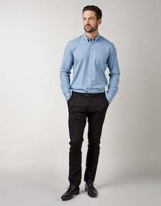 Essential Range Size Guaranteed: Soho Black Chino