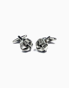 Gifts Under 75: Silver Knot Cufflinks