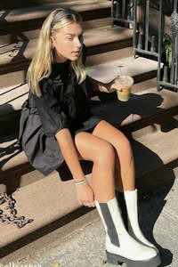 STUART WEITZMAN "Presley Ultralift" Boot