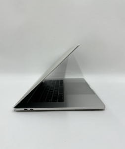 Products: Apple MacBook Pro 15” 2018