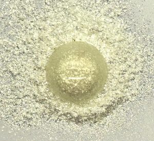 Wood Treatment: Max Gold Sparkle Powder