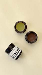 Beauty: Kawakawa Balm colour |ōkaurirahi