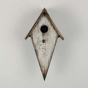 Garden Outdoor: Rustic Wooden Bird House | REVOLOGY