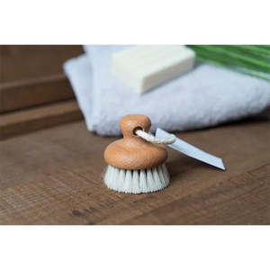 Bathroom Body: FACE BRUSH |