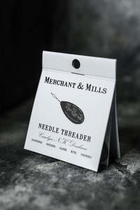 NEEDLE THREADER | M&M